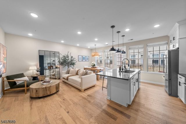 105 Robeson St, Somerville Boro, NJ 08876