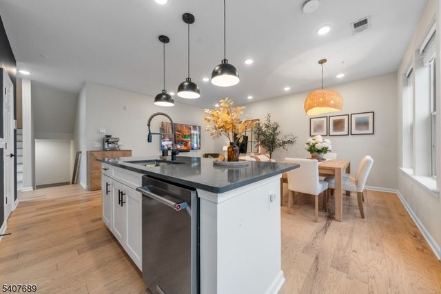 105 Robeson St, Somerville Boro, NJ 08876