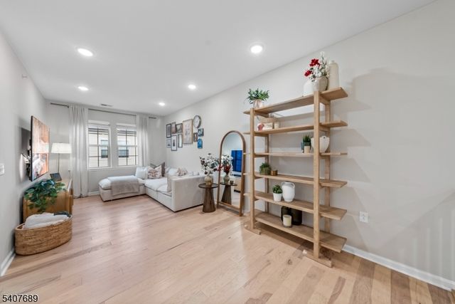 105 Robeson St, Somerville Boro, NJ 08876