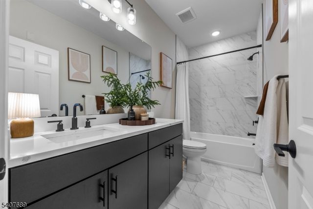 105 Robeson St, Somerville Boro, NJ 08876