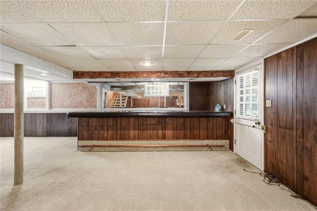 508 NW Golfview Drive, Blue Springs, MO 64014