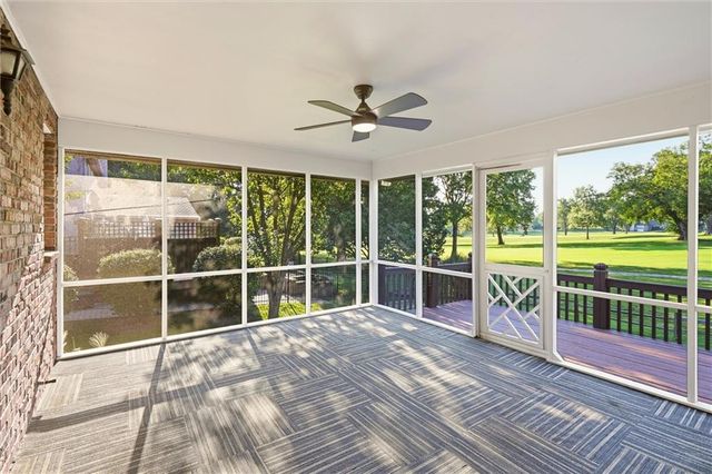 508 NW Golfview Drive, Blue Springs, MO 64014