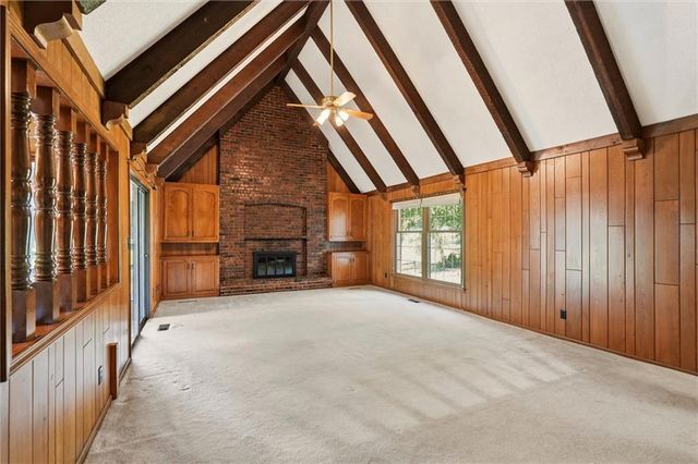 508 NW Golfview Drive, Blue Springs, MO 64014