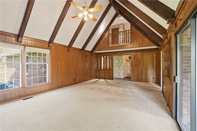 508 NW Golfview Drive, Blue Springs, MO 64014