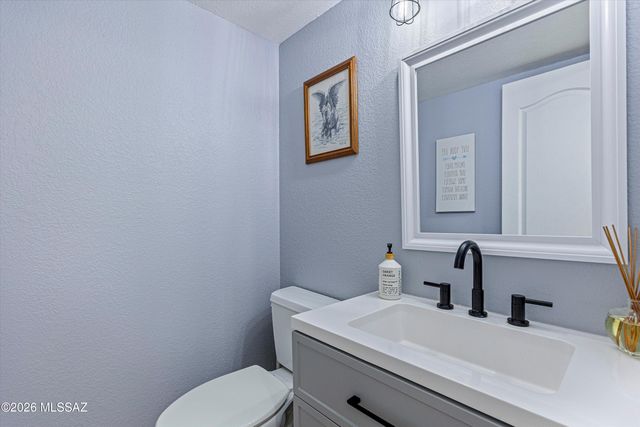 9062 N Safflower Lane, Tucson, AZ 85743