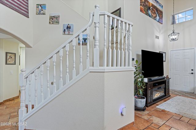 9062 N Safflower Lane, Tucson, AZ 85743