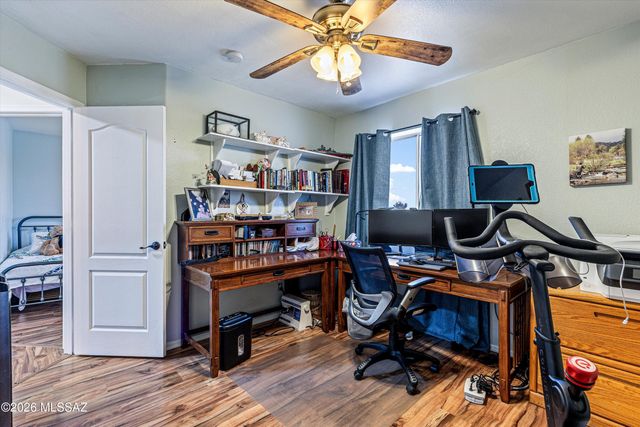 9062 N Safflower Lane, Tucson, AZ 85743