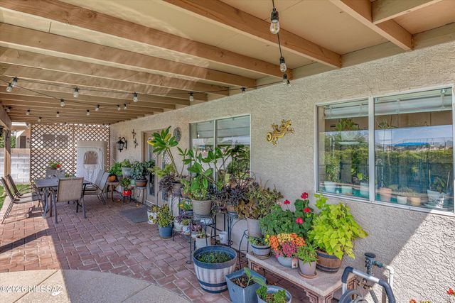 9062 N Safflower Lane, Tucson, AZ 85743