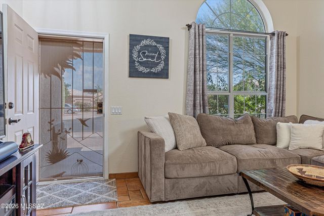 9062 N Safflower Lane, Tucson, AZ 85743
