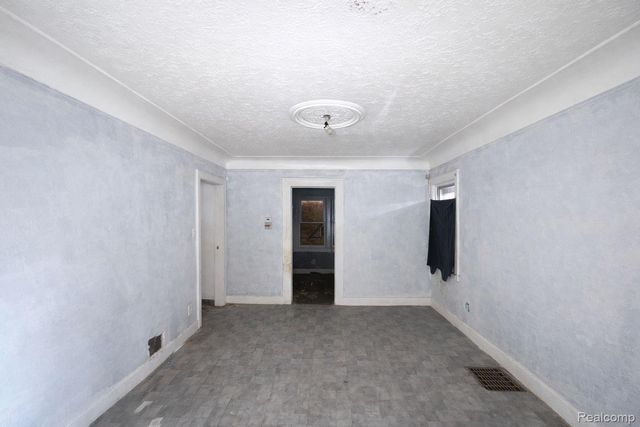 20203 Hull Street, Detroit, MI 48203