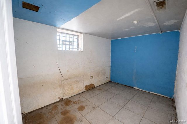 20203 Hull Street, Detroit, MI 48203