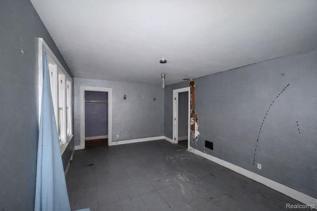 20203 Hull Street, Detroit, MI 48203