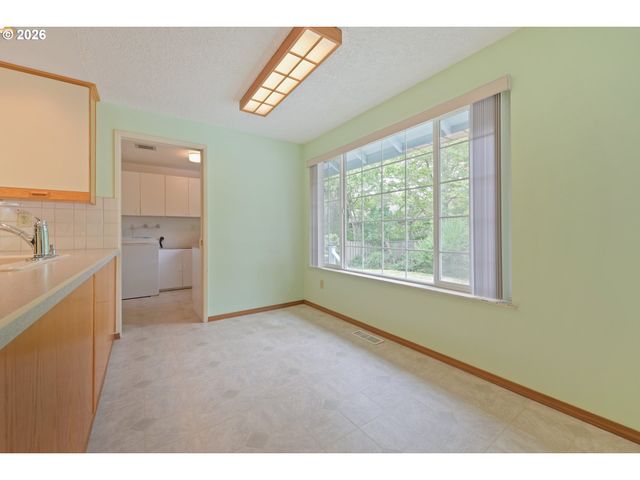 14575 Sw GLENBROOK Rd, Beaverton, OR 97007