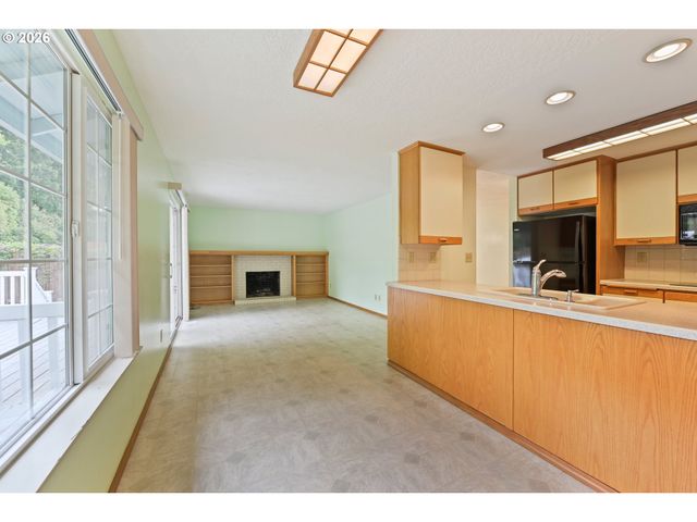 14575 Sw GLENBROOK Rd, Beaverton, OR 97007