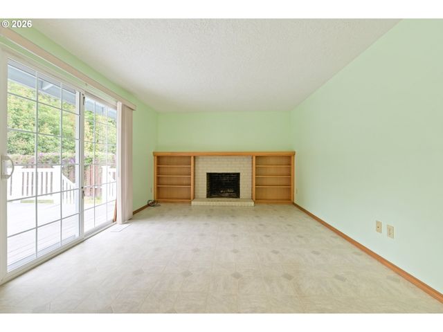 14575 Sw GLENBROOK Rd, Beaverton, OR 97007