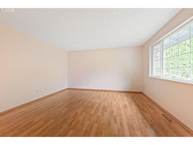 14575 Sw GLENBROOK Rd, Beaverton, OR 97007