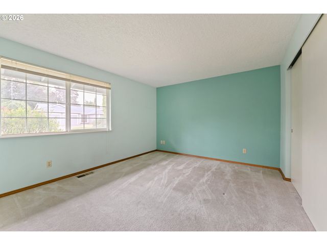 14575 Sw GLENBROOK Rd, Beaverton, OR 97007