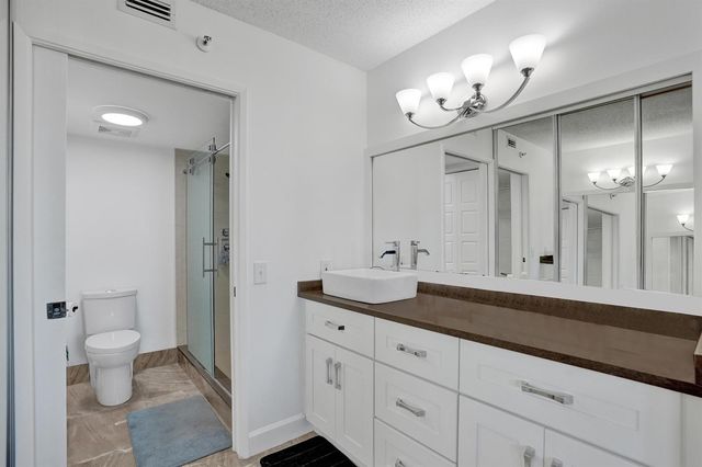 2334 S Cypress Bend Drive 907, Pompano Beach, FL 33069