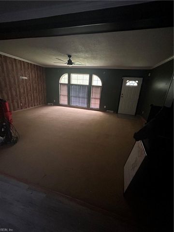 1422 Wilroy RD, Suffolk, VA 23434