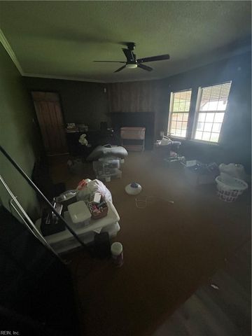 1422 Wilroy RD, Suffolk, VA 23434