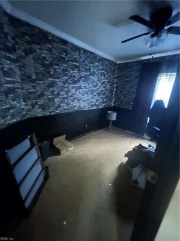 1422 Wilroy RD, Suffolk, VA 23434