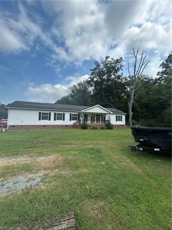 1422 Wilroy RD, Suffolk, VA 23434
