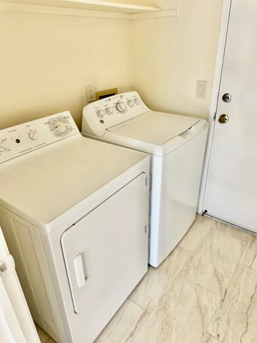 2079 Gordon Verner Cir, Stockton, CA 95206