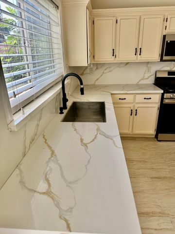 2079 Gordon Verner Cir, Stockton, CA 95206