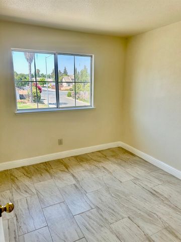 2079 Gordon Verner Cir, Stockton, CA 95206