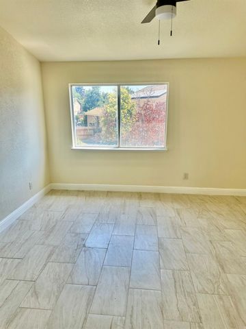 2079 Gordon Verner Cir, Stockton, CA 95206