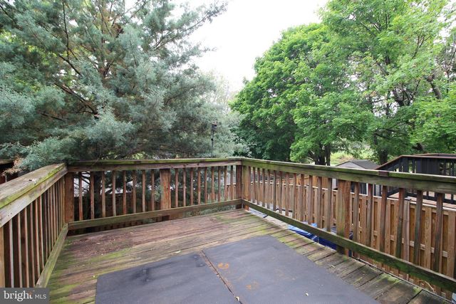 953 FERNDALE AVE, Herndon, VA 20170