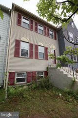 953 FERNDALE AVE, Herndon, VA 20170