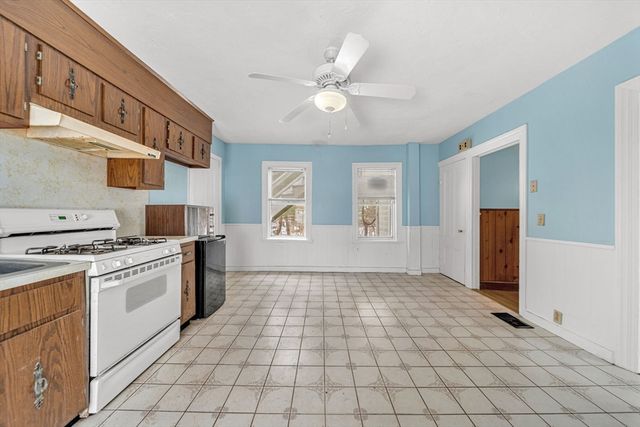 28 Linden Pl, Dedham, MA 02026