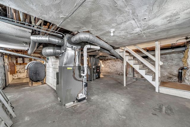 28 Linden Pl, Dedham, MA 02026