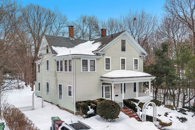 28 Linden Pl, Dedham, MA 02026