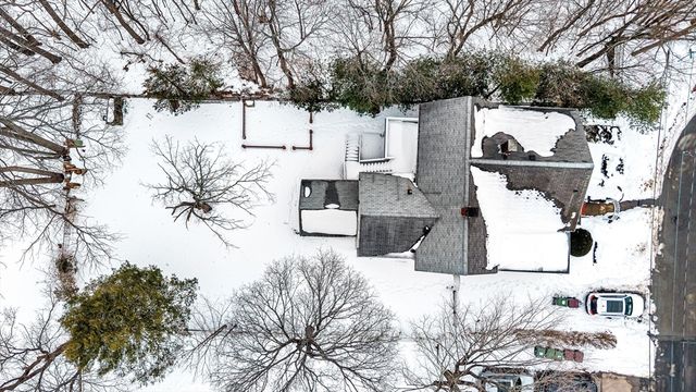 28 Linden Pl, Dedham, MA 02026