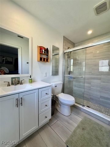 2013 NE 4th TER, Cape Coral, FL 33909