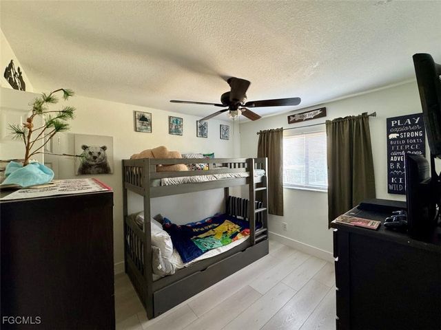 2013 NE 4th TER, Cape Coral, FL 33909