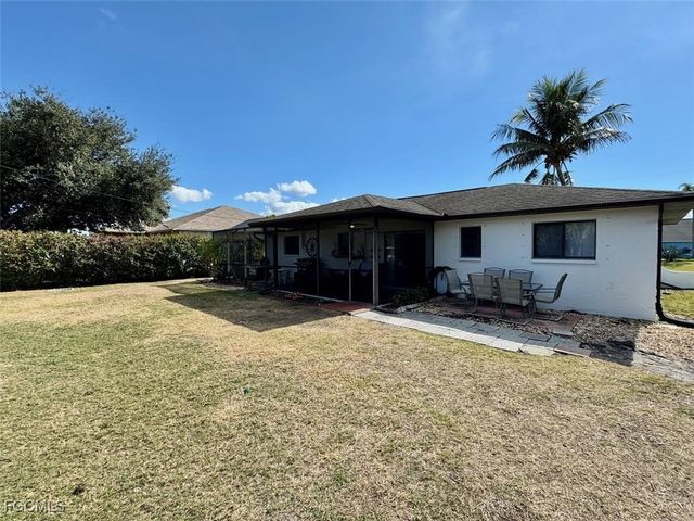 2013 NE 4th TER, Cape Coral, FL 33909