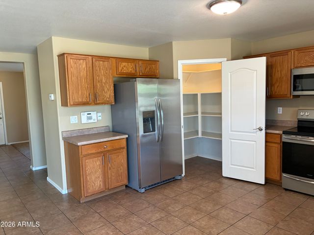 17698 W MAYA Way, Surprise, AZ 85387