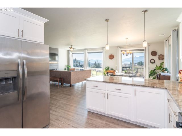 607 WILDCAT CANYON Rd, Sutherlin, OR 97479