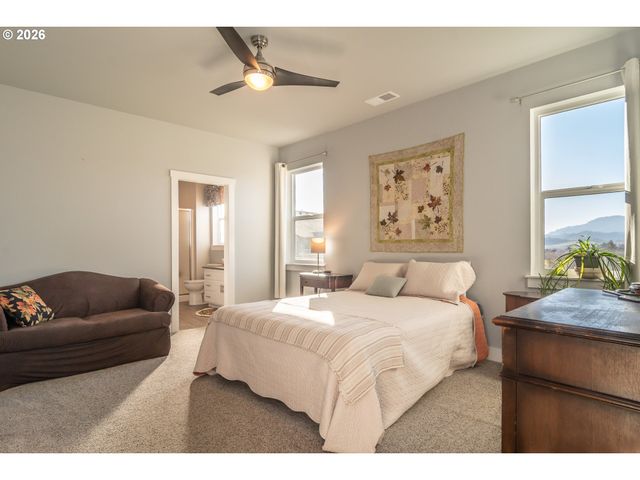 607 WILDCAT CANYON Rd, Sutherlin, OR 97479