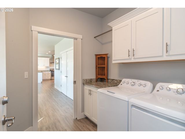 607 WILDCAT CANYON Rd, Sutherlin, OR 97479