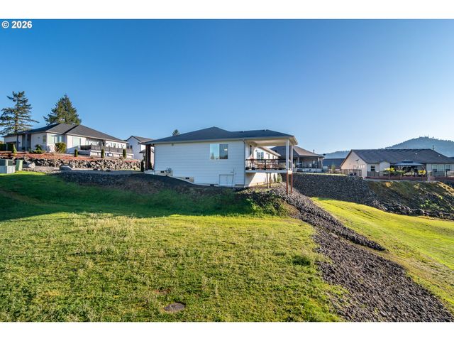 607 WILDCAT CANYON Rd, Sutherlin, OR 97479