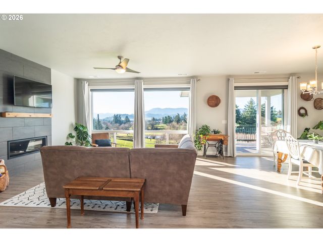 607 WILDCAT CANYON Rd, Sutherlin, OR 97479