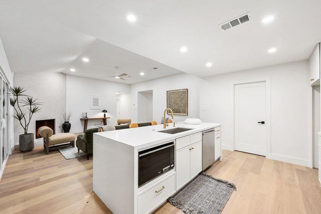 6303 Cannes CIR, Austin, TX 78745