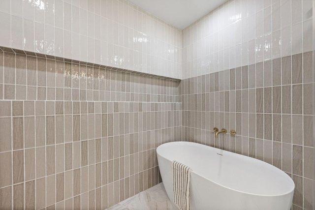6303 Cannes CIR, Austin, TX 78745