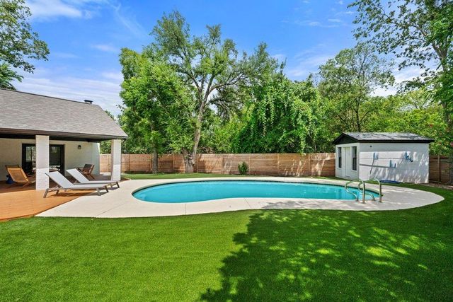 6303 Cannes CIR, Austin, TX 78745