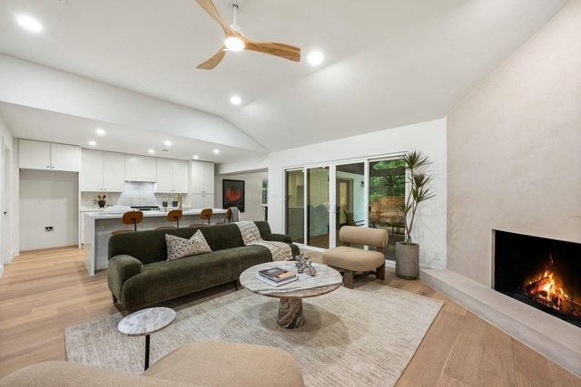 6303 Cannes CIR, Austin, TX 78745