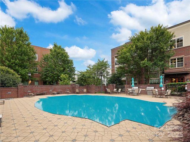 42 Schenck Parkway 109, Asheville, NC 28803